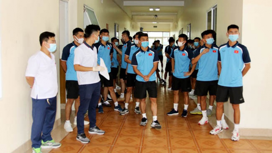 Coach Park and his players undergo COVID-19 tests